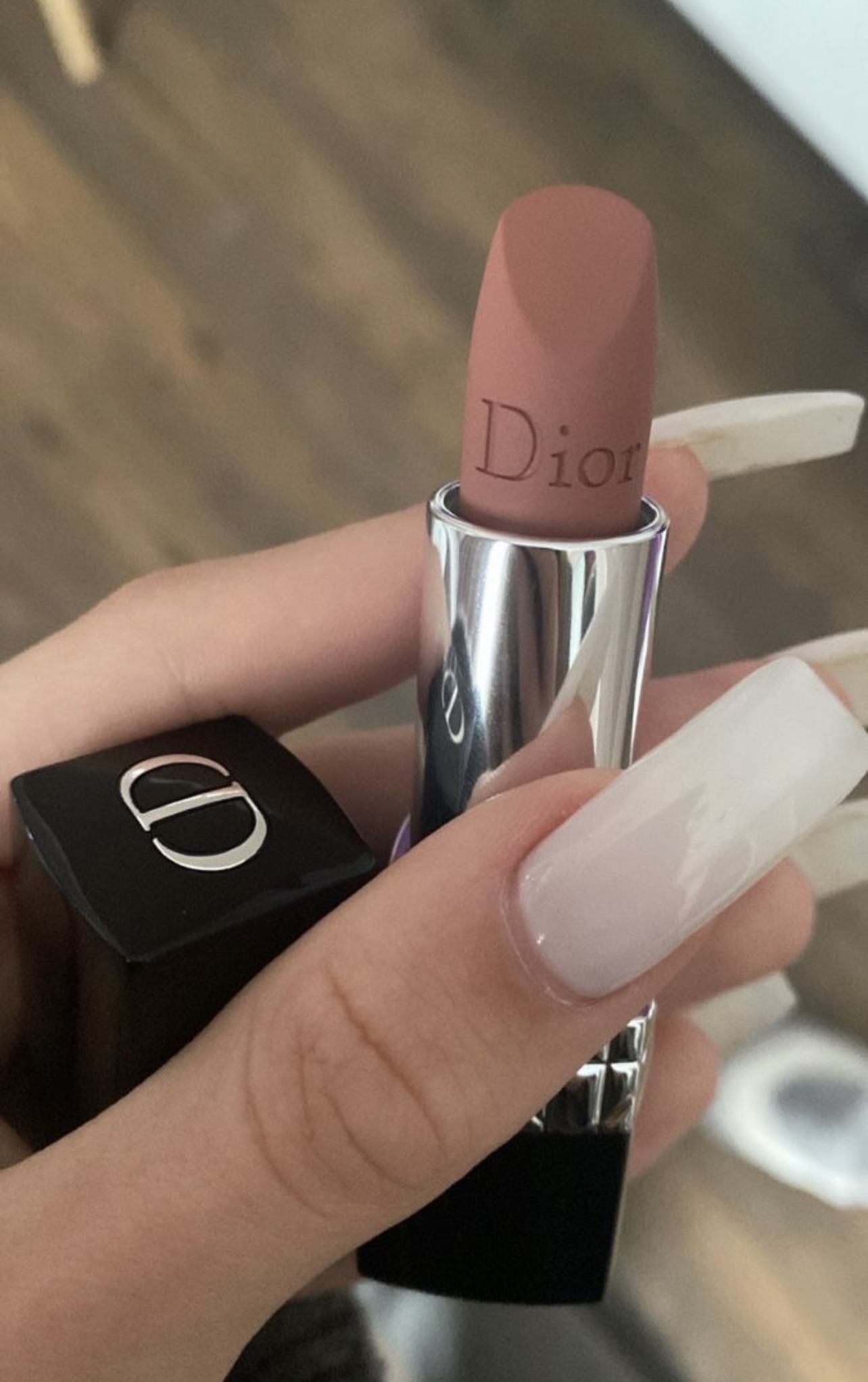 Dior - Увлажняющий матовый бальзам Lip Color Balm Mat - Фото 3